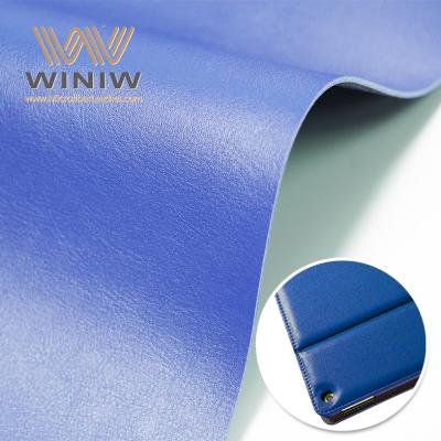 يمكن نقش الجلد الصناعي على دفتر ملاحظات من جلد البولي يوريثان